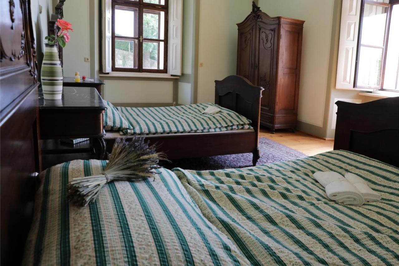 Historicke Apartmany Zelenohorska Posta Nepomuk Luaran gambar