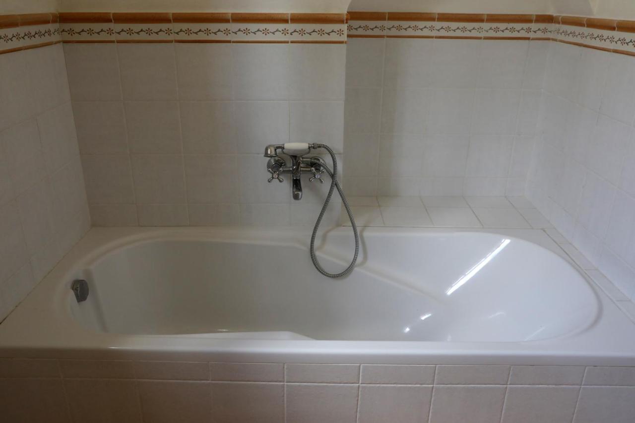 Historicke Apartmany Zelenohorska Posta Nepomuk Luaran gambar